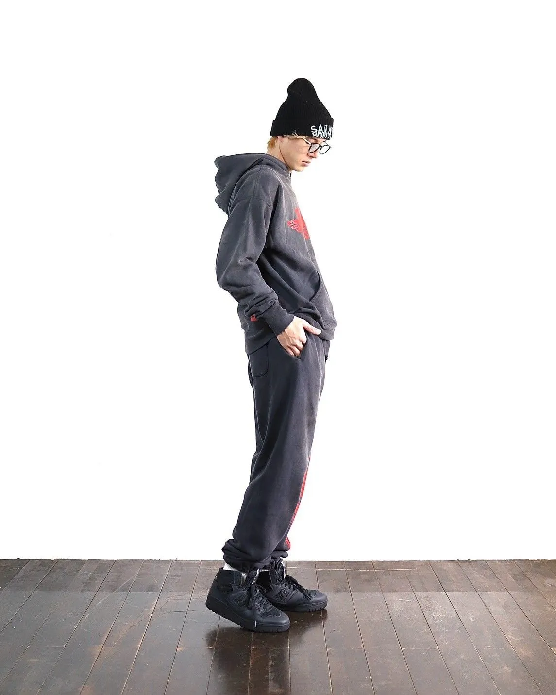 SAINT Mxxxxxx ANGEL SWEAT PANTS/BLK Angel Reborn Crack Print Distressed Sweatpants, Washed Black S-XL Assute Dyeing, Full Spray Fade, Heavy Fermentation Washing, Made with NEW VINTAGE Texture, Four Needles and Six Threads from the Factory, Boneless Patchwork, More Comfortable to Wear, Genuine Level Crack Print/Accessories Restored